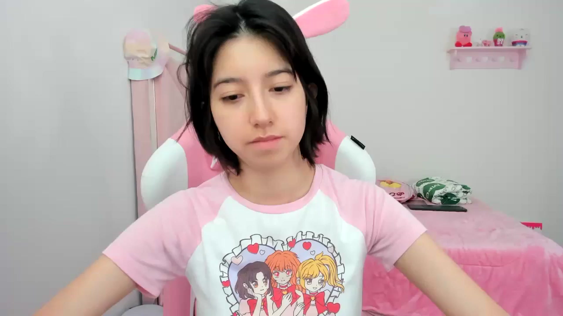 Gallery image thumbnail from Cherrycute666's myfreecams stream on, 12/19/2023, 22:07 image 1 of 20