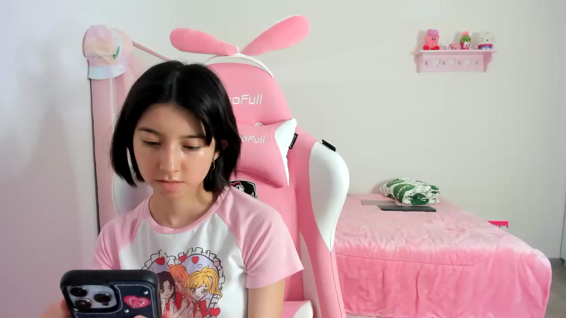 Gallery image thumbnail from Cherrycute666's myfreecams stream on, 12/20/2023, 02:54 image 3 of 20