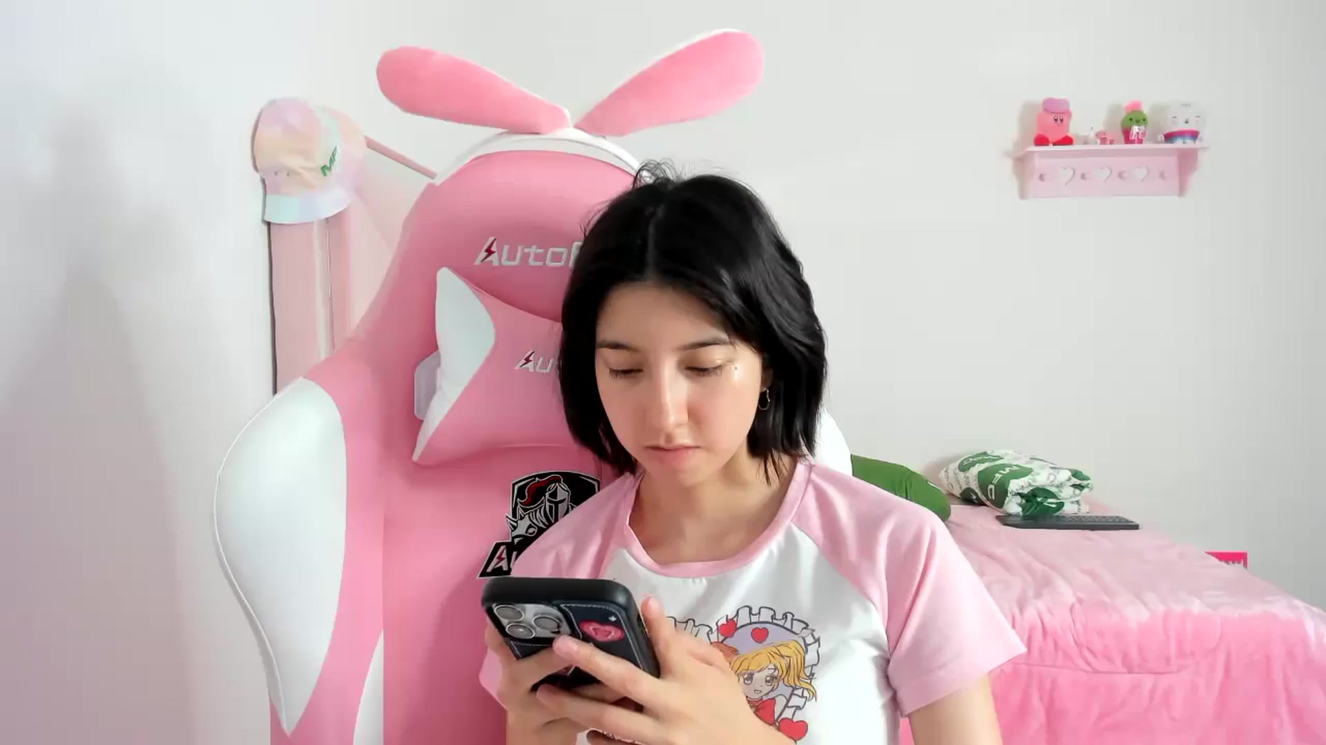Gallery image thumbnail from Cherrycute666's myfreecams stream on, 12/20/2023, 06:47 image 7 of 20