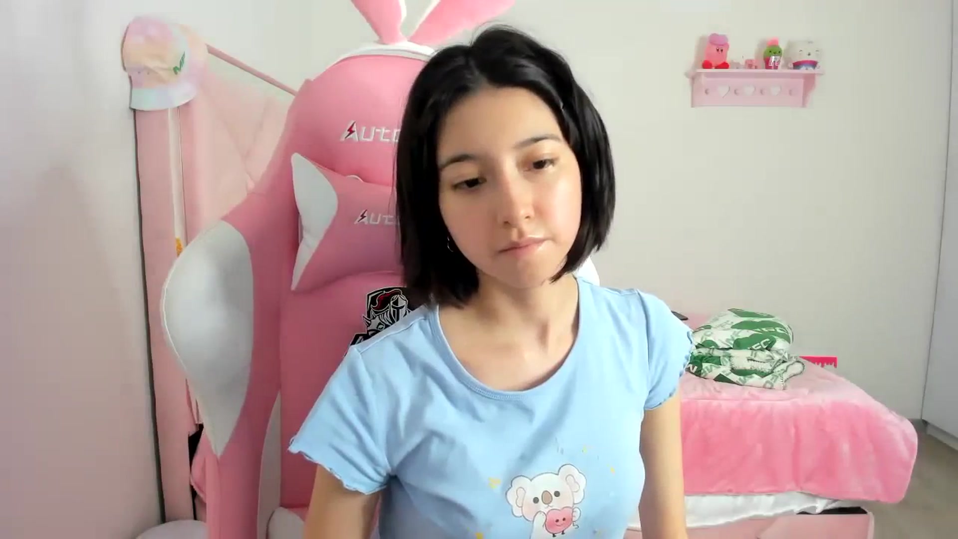 Gallery image thumbnail from Cherrycute666's myfreecams stream on, 12/22/2023, 01:36 image 19 of 20