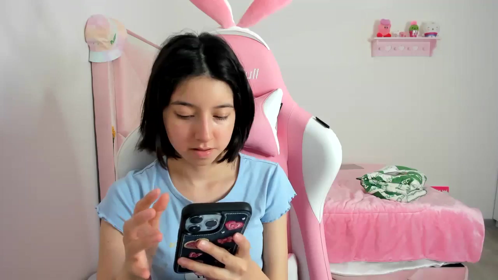 Gallery image thumbnail from Cherrycute666's myfreecams stream on, 12/22/2023, 03:33 image 2 of 20