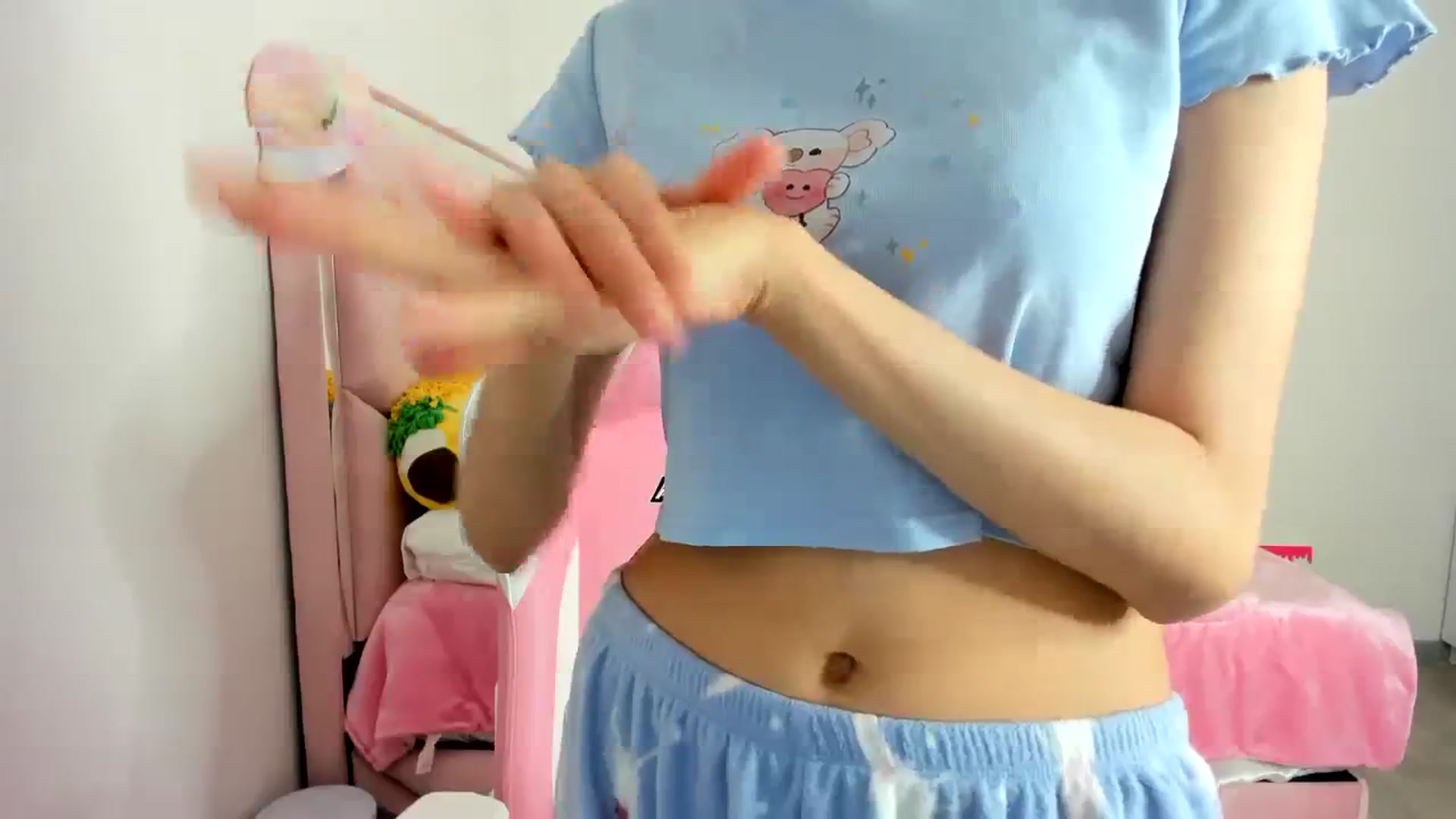 Gallery image thumbnail from Cherrycute666's myfreecams stream on, 12/22/2023, 03:33 image 11 of 20
