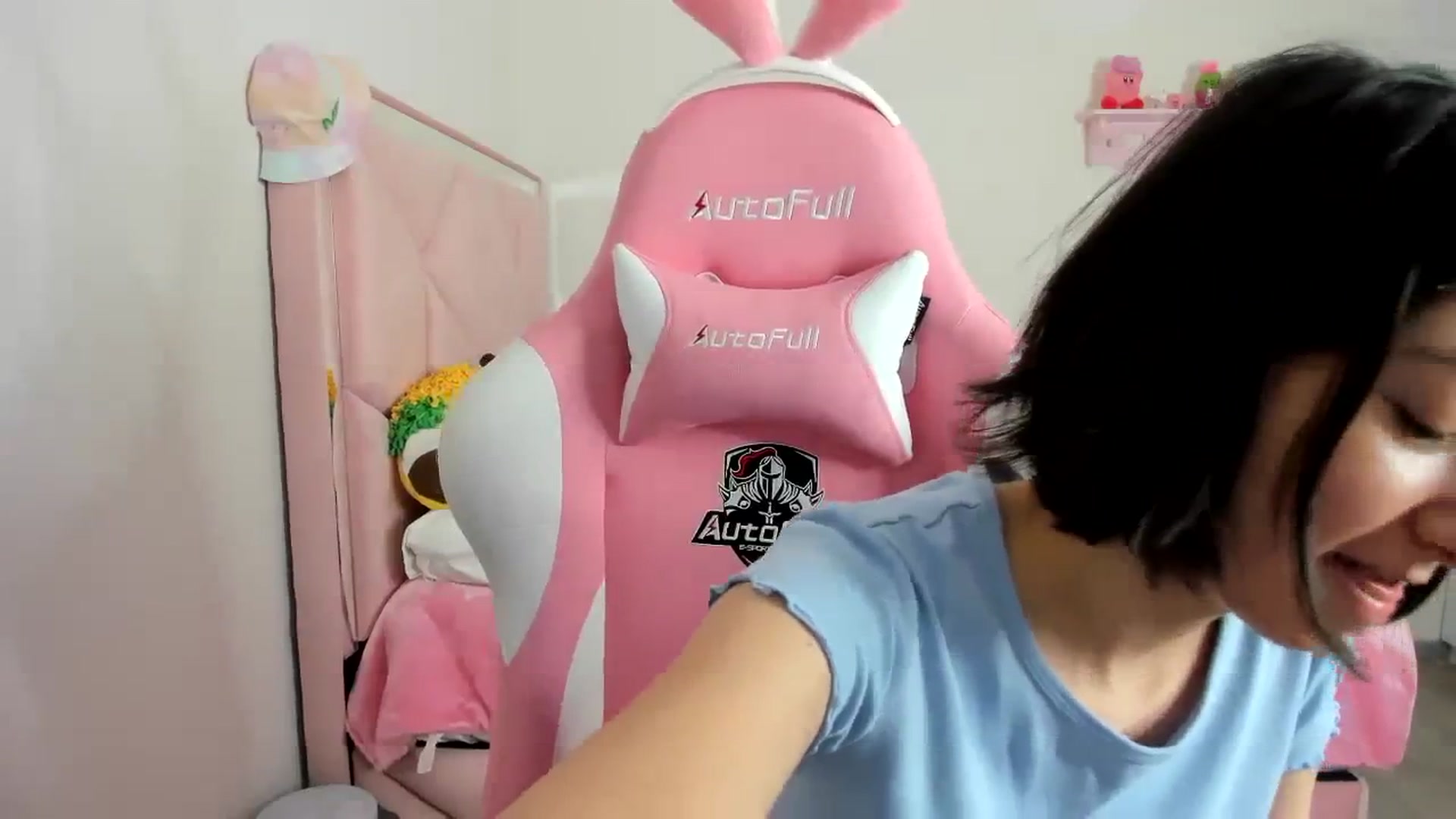 Gallery image thumbnail from Cherrycute666's myfreecams stream on, 12/22/2023, 03:33 image 5 of 20
