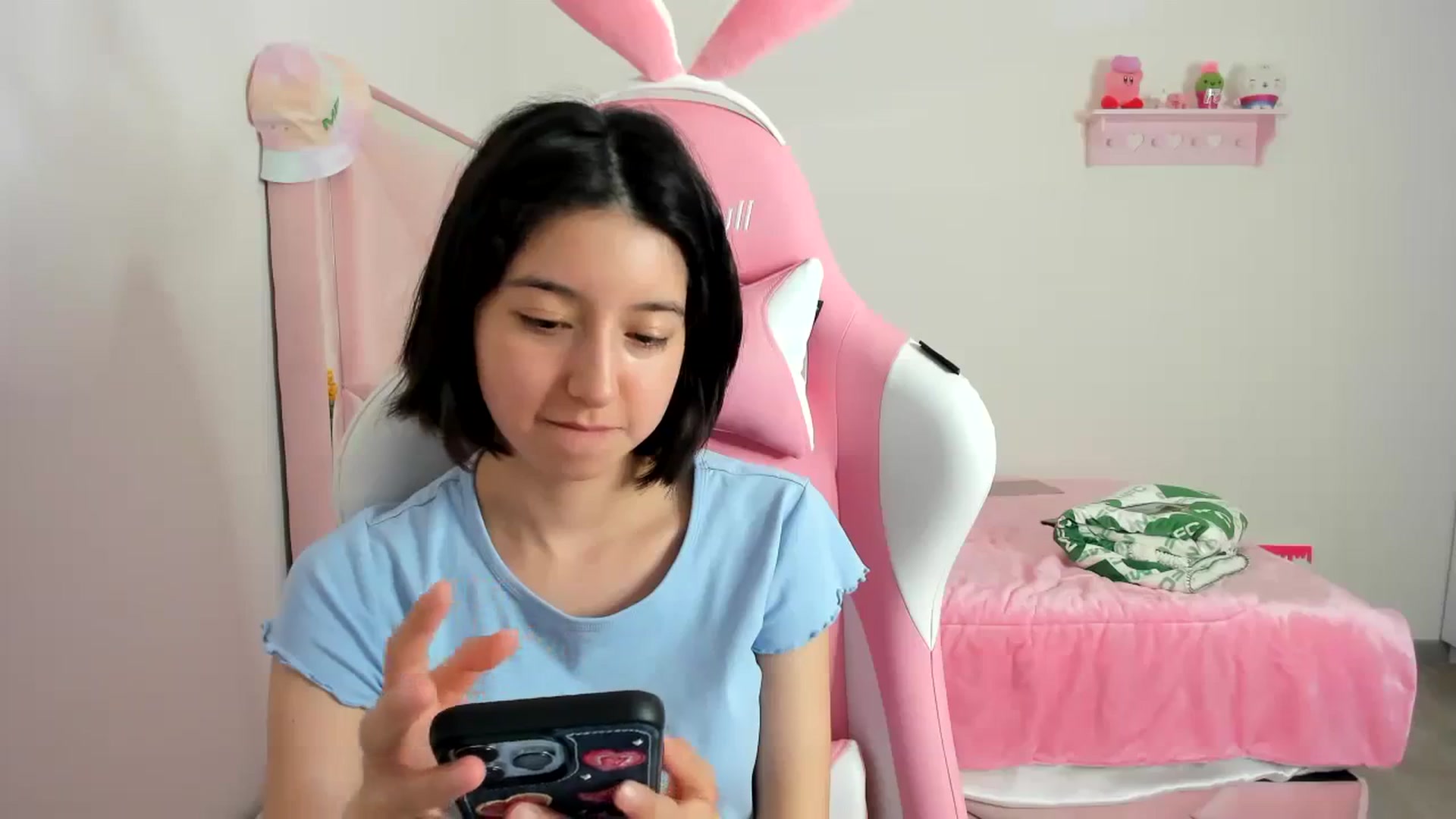 Gallery image thumbnail from Cherrycute666's myfreecams stream on, 12/22/2023, 03:33 image 4 of 20
