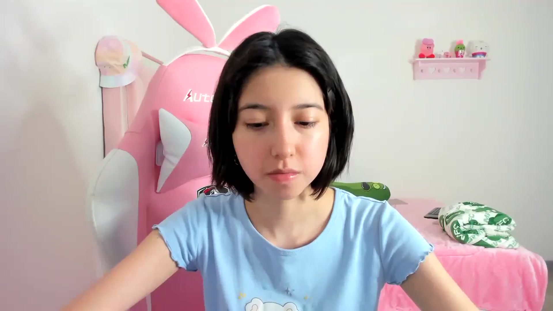 Gallery image thumbnail from Cherrycute666's myfreecams stream on, 12/22/2023, 06:49 image 18 of 20