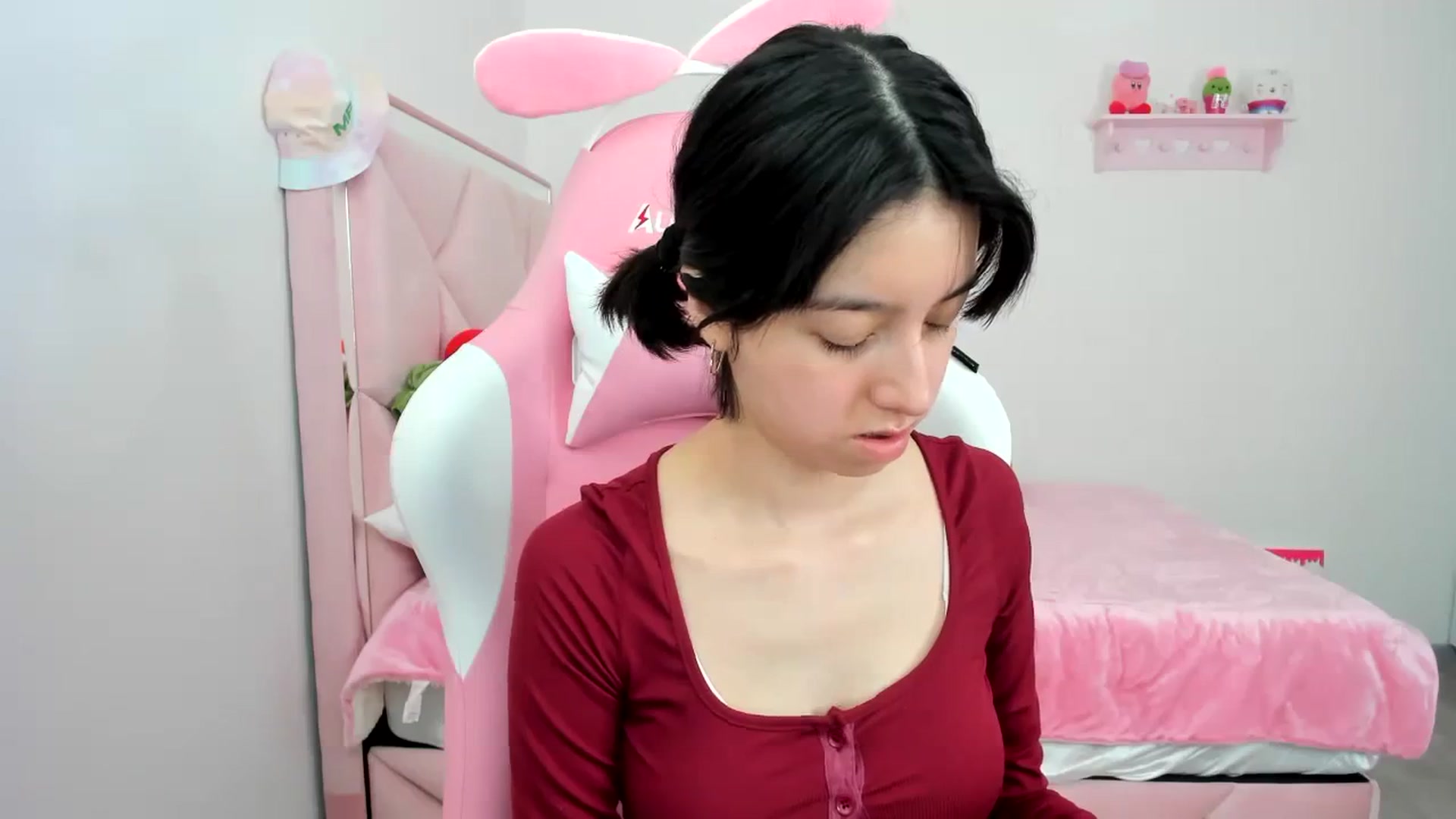 Gallery image thumbnail from Cherrycute666's myfreecams stream on, 12/22/2023, 23:05 image 5 of 20