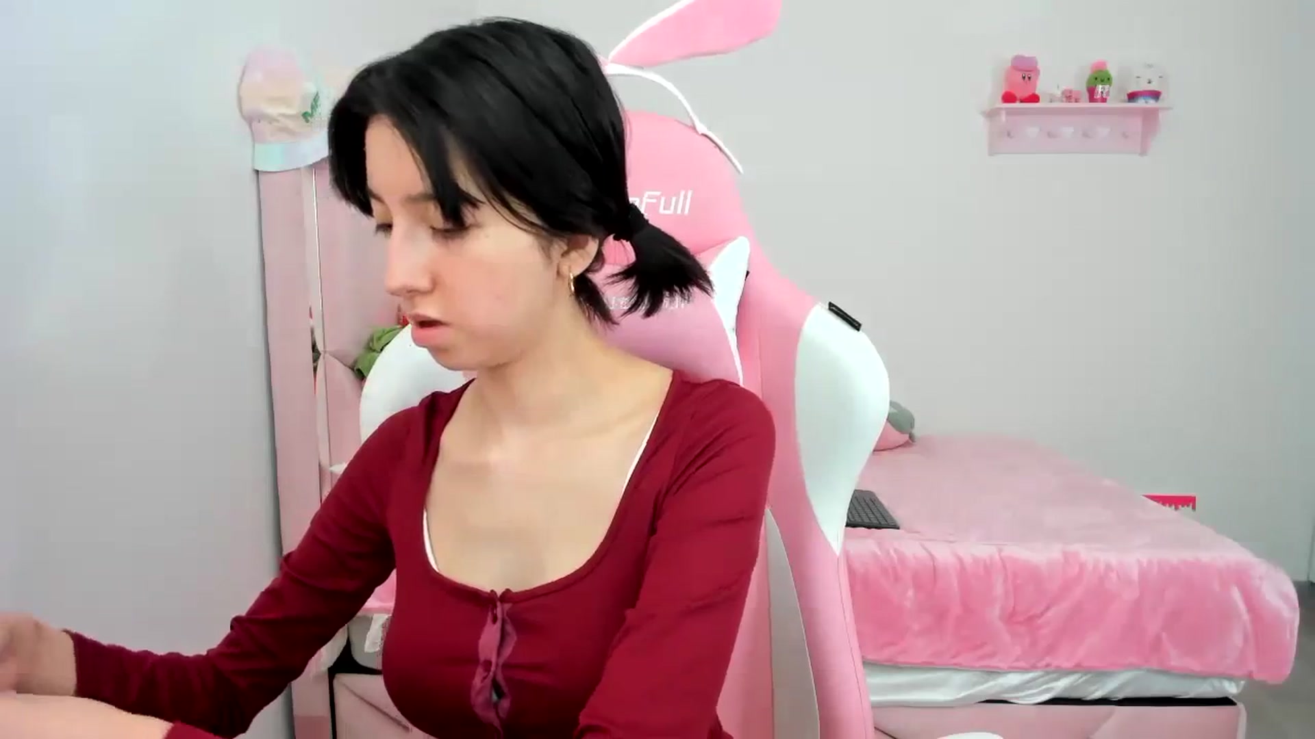 Gallery image thumbnail from Cherrycute666's myfreecams stream on, 12/22/2023, 23:05 image 8 of 20