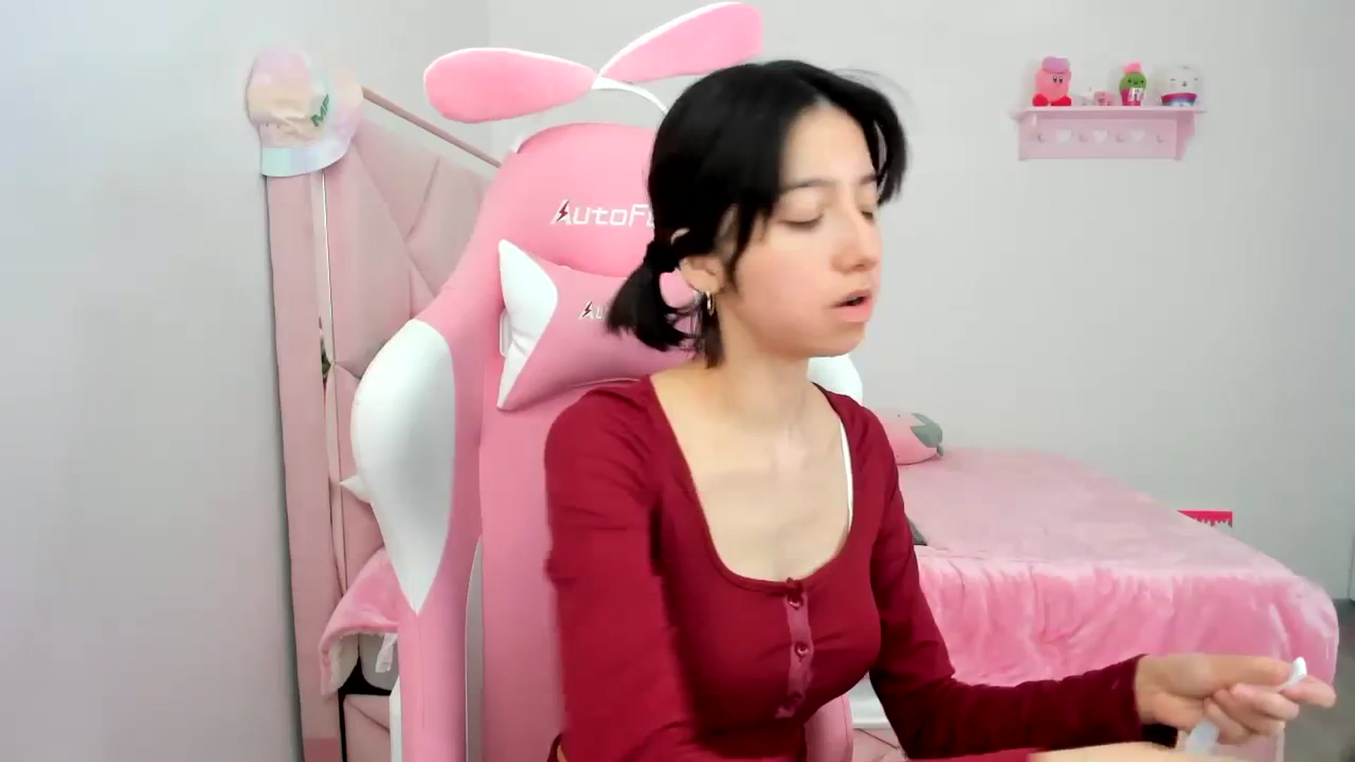 Gallery image thumbnail from Cherrycute666's myfreecams stream on, 12/22/2023, 23:05 image 7 of 20