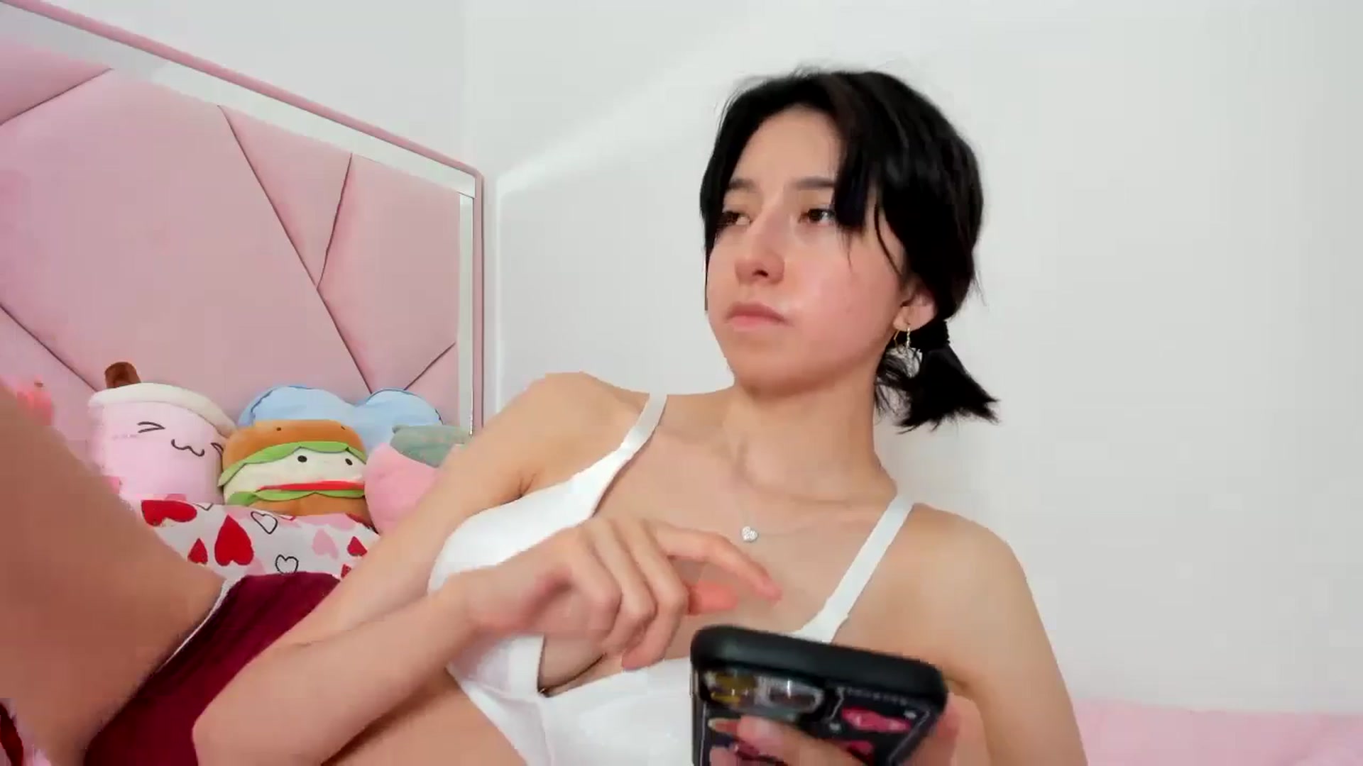 Gallery image thumbnail from Cherrycute666's myfreecams stream on, 12/23/2023, 06:41 image 19 of 20