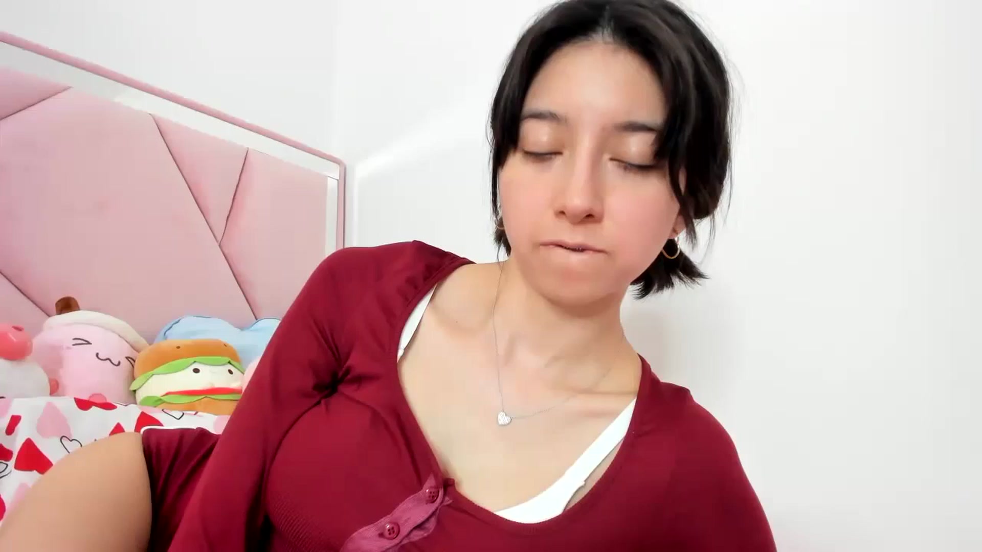 Gallery image thumbnail from Cherrycute666's myfreecams stream on, 12/23/2023, 06:41 image 13 of 20