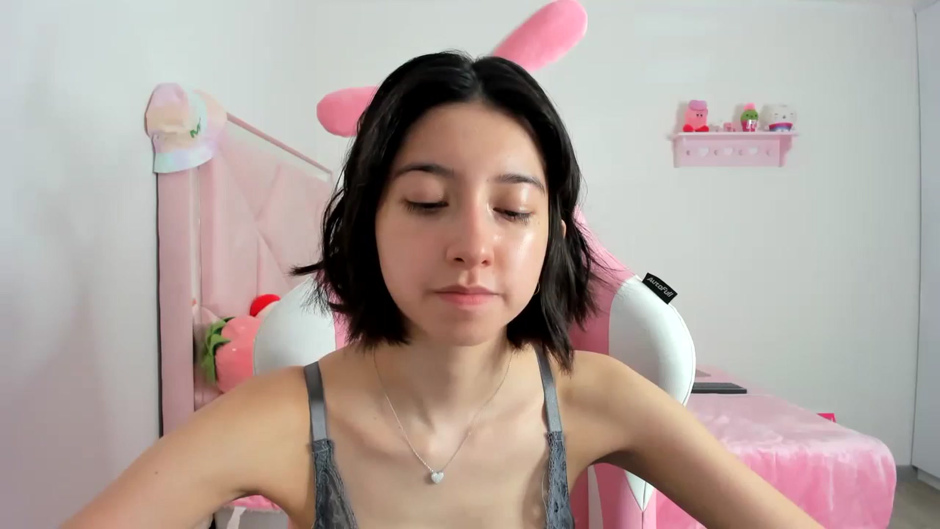 Gallery image thumbnail from Cherrycute666's myfreecams stream on, 12/23/2023, 11:52 image 7 of 20