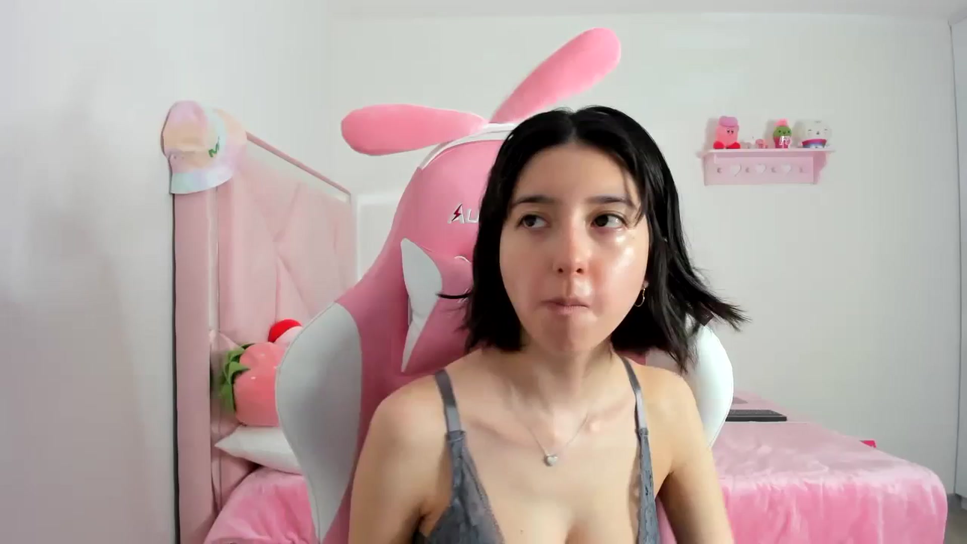 Gallery image thumbnail from Cherrycute666's myfreecams stream on, 12/23/2023, 11:52 image 4 of 20