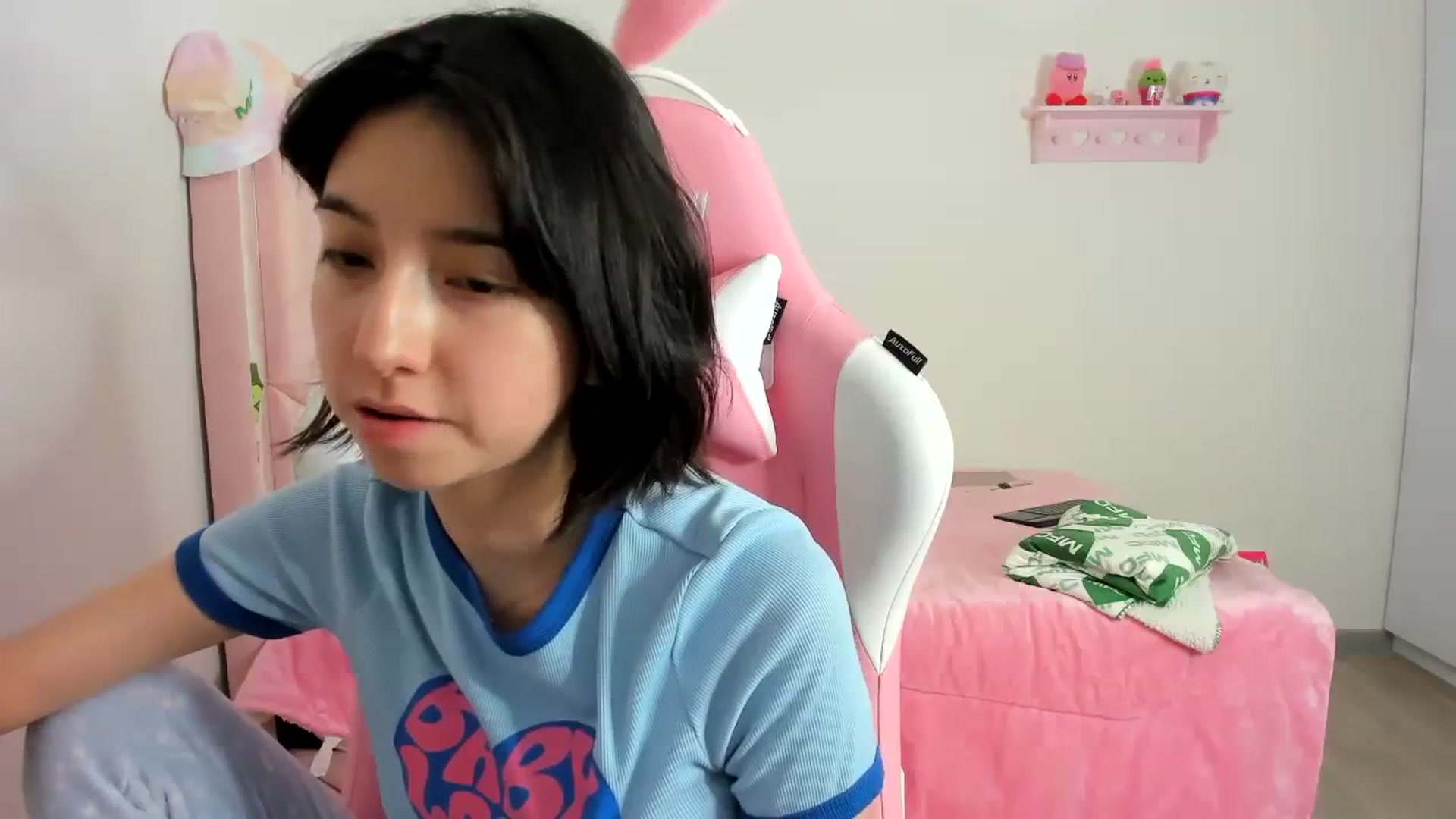 Gallery image thumbnail from Cherrycute666's myfreecams stream on, 12/26/2023, 07:22 image 6 of 20
