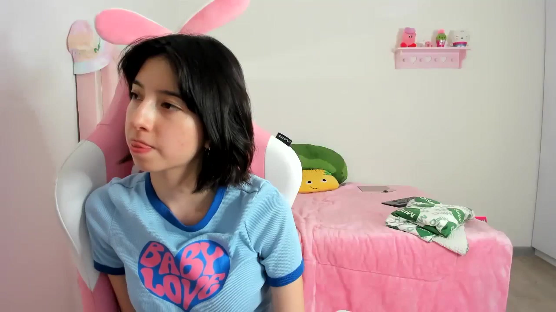 Gallery image thumbnail from Cherrycute666's myfreecams stream on, 12/26/2023, 07:22 image 8 of 20