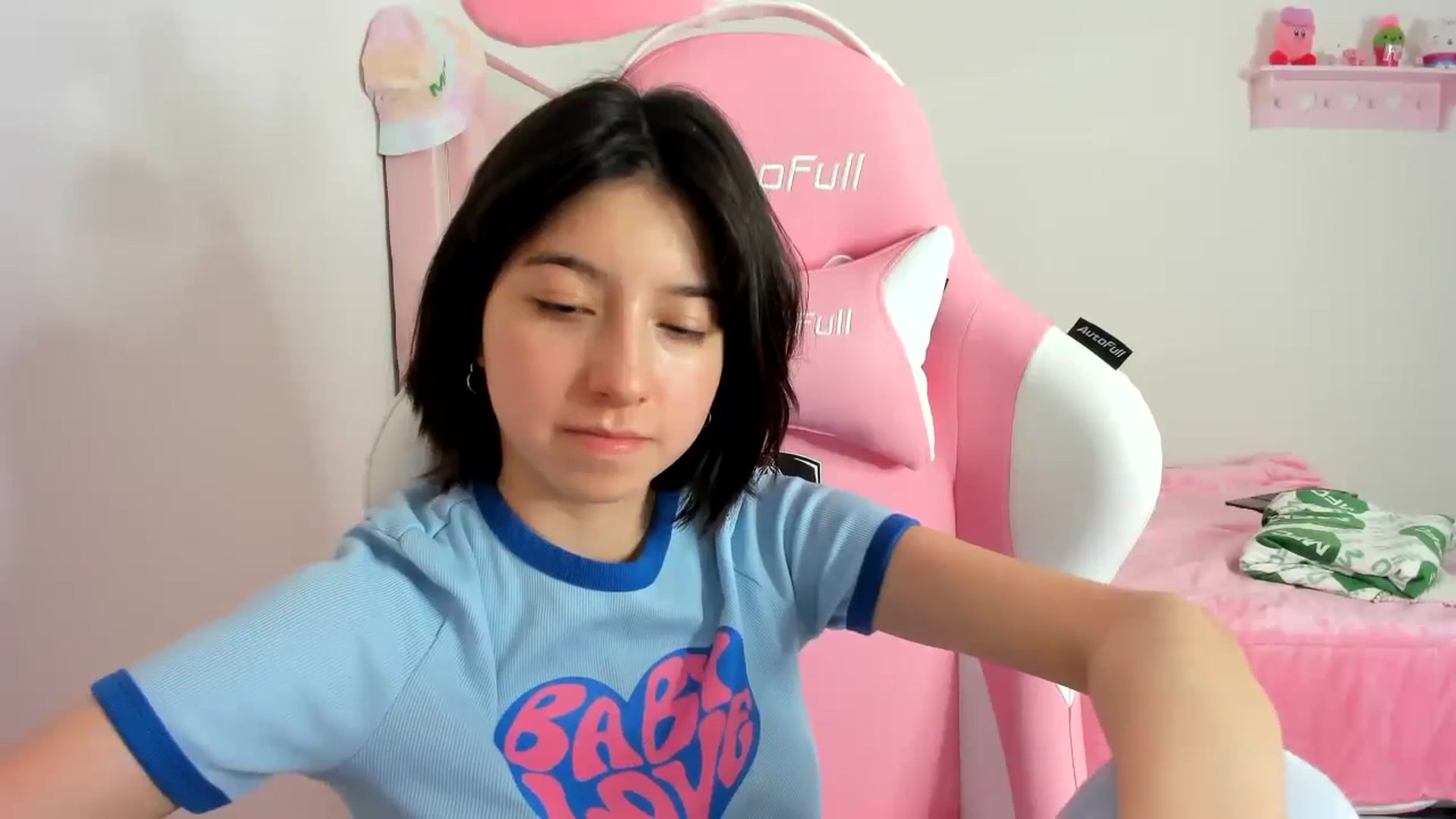 Gallery image thumbnail from Cherrycute666's myfreecams stream on, 12/26/2023, 07:22 image 18 of 20