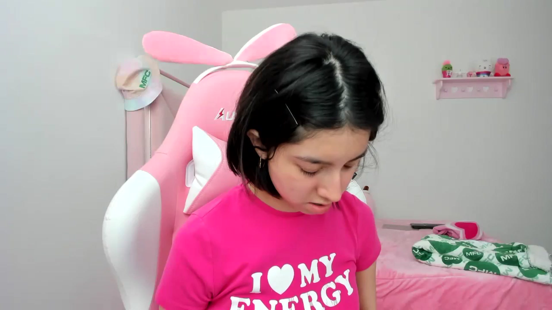 Gallery image thumbnail from Cherrycute666's myfreecams stream on, 01/03/2024, 22:49 image 4 of 20