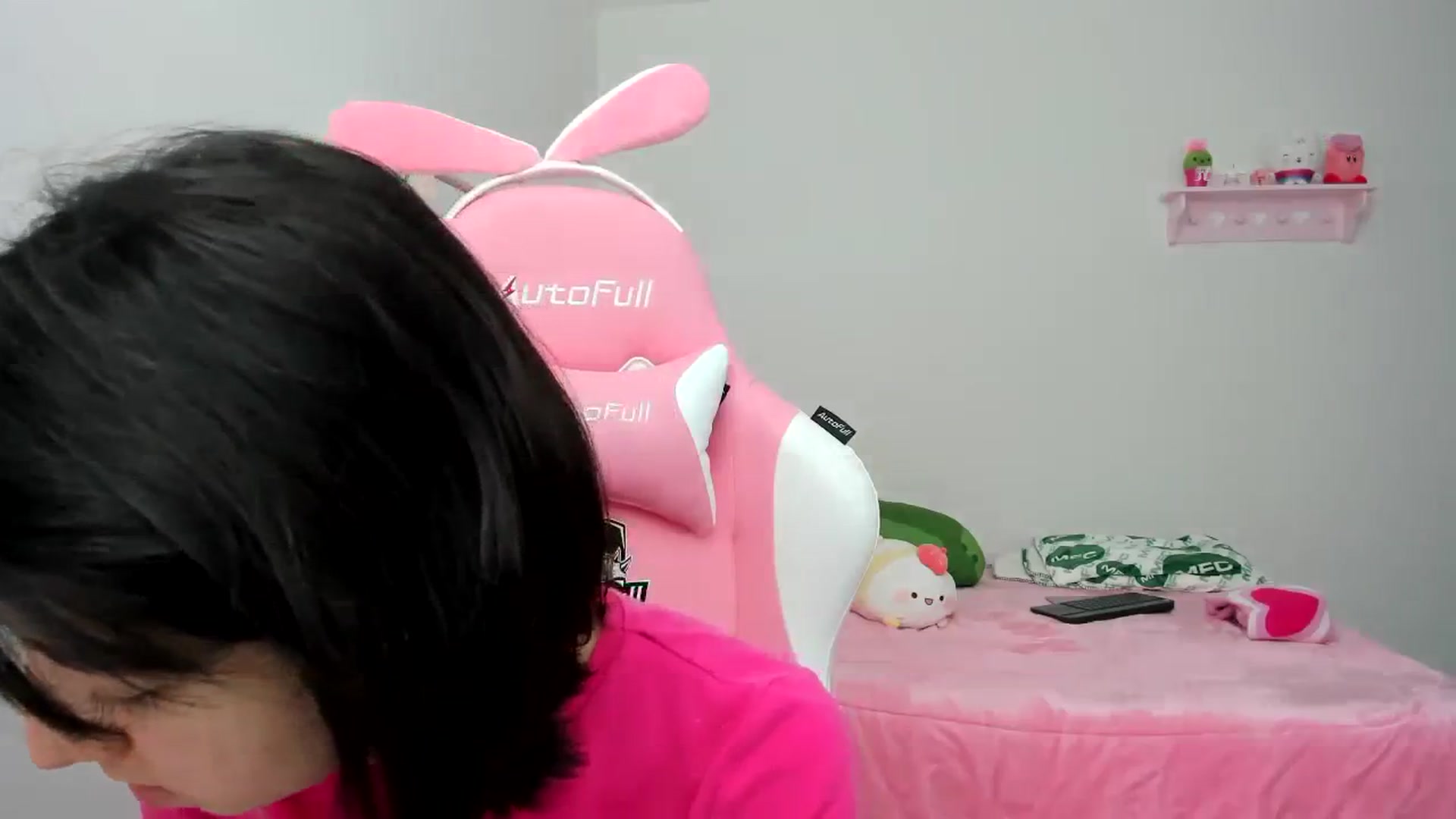 Gallery image thumbnail from Cherrycute666's myfreecams stream on, 01/03/2024, 22:49 image 8 of 20