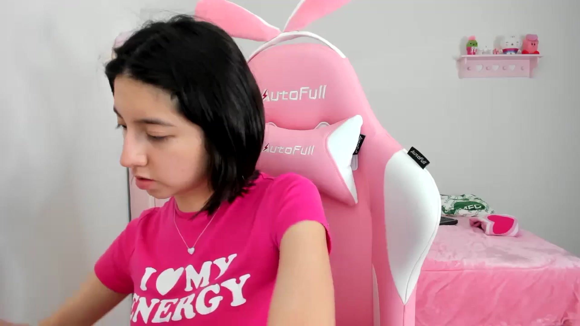Gallery image thumbnail from Cherrycute666's myfreecams stream on, 01/04/2024, 24:46 image 7 of 20