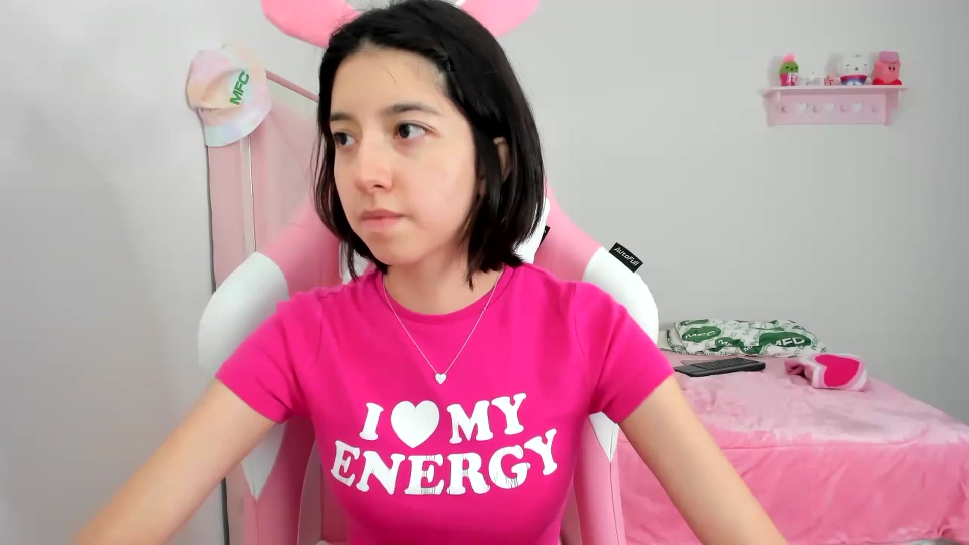 Gallery image thumbnail from Cherrycute666's myfreecams stream on, 01/04/2024, 24:46 image 5 of 20