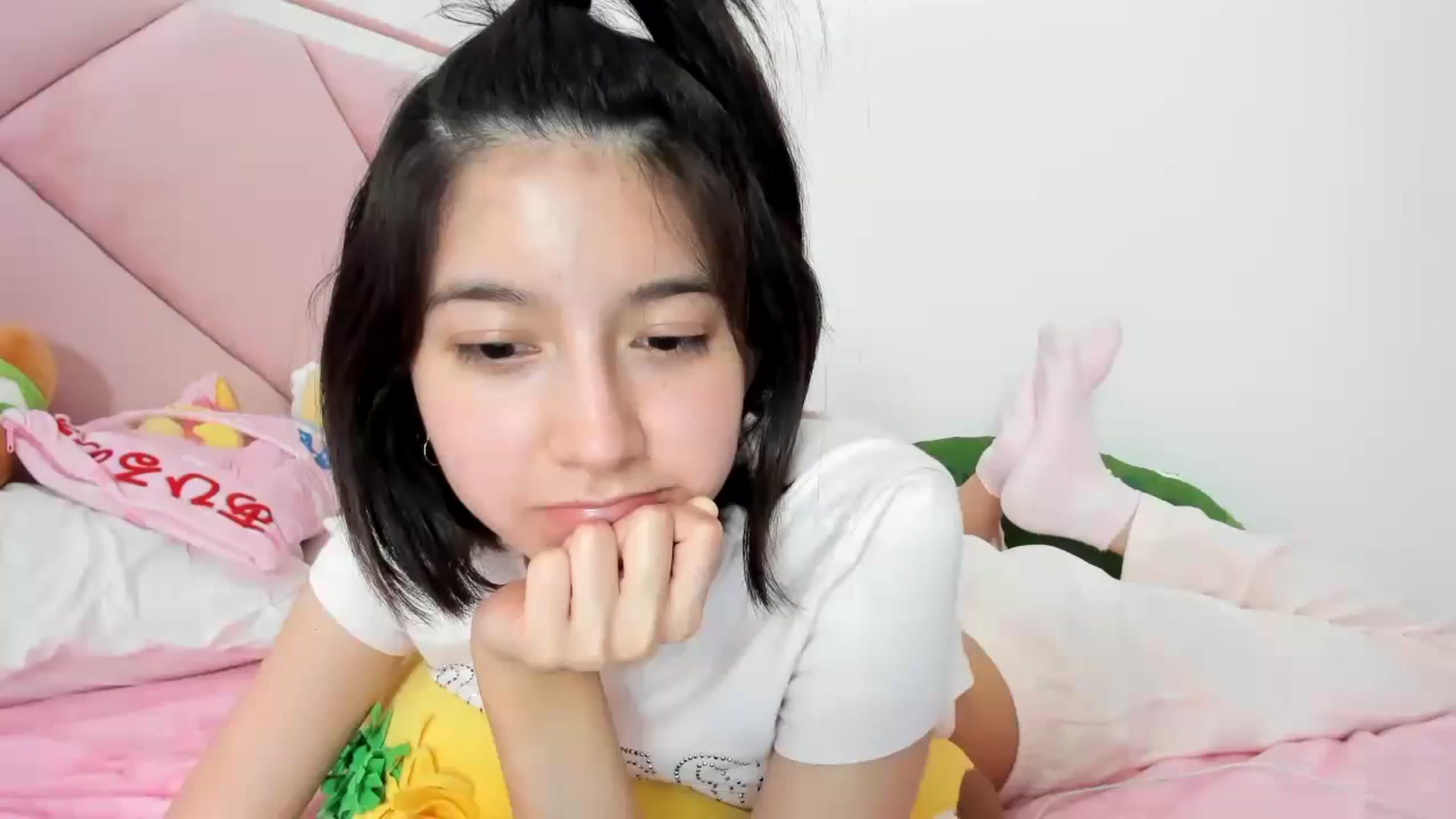 Gallery image thumbnail from Cherrycute666's myfreecams stream on, 01/07/2024, 08:44 image 8 of 20