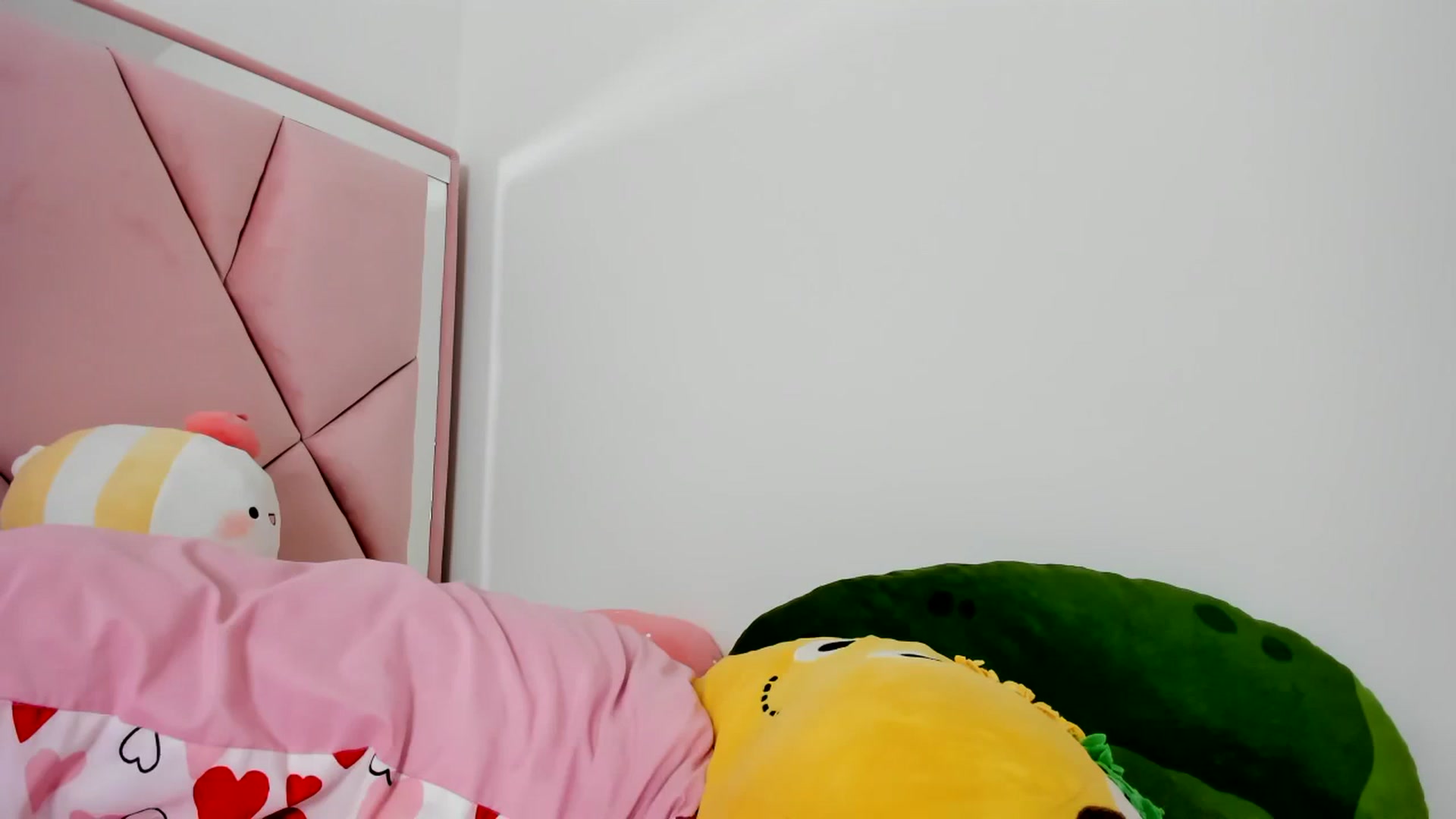 Gallery image thumbnail from Cherrycute666's myfreecams stream on, 01/07/2024, 08:44 image 2 of 20