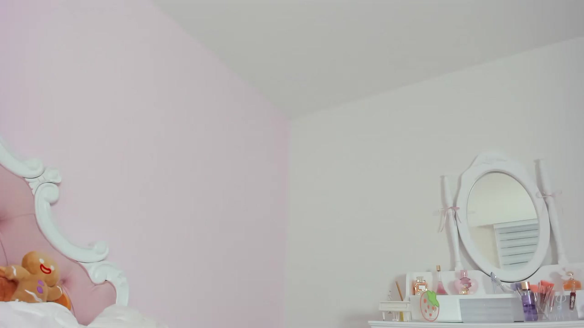 Gallery image thumbnail from Cherrycute666's myfreecams stream on, 01/09/2024, 04:21 image 17 of 20