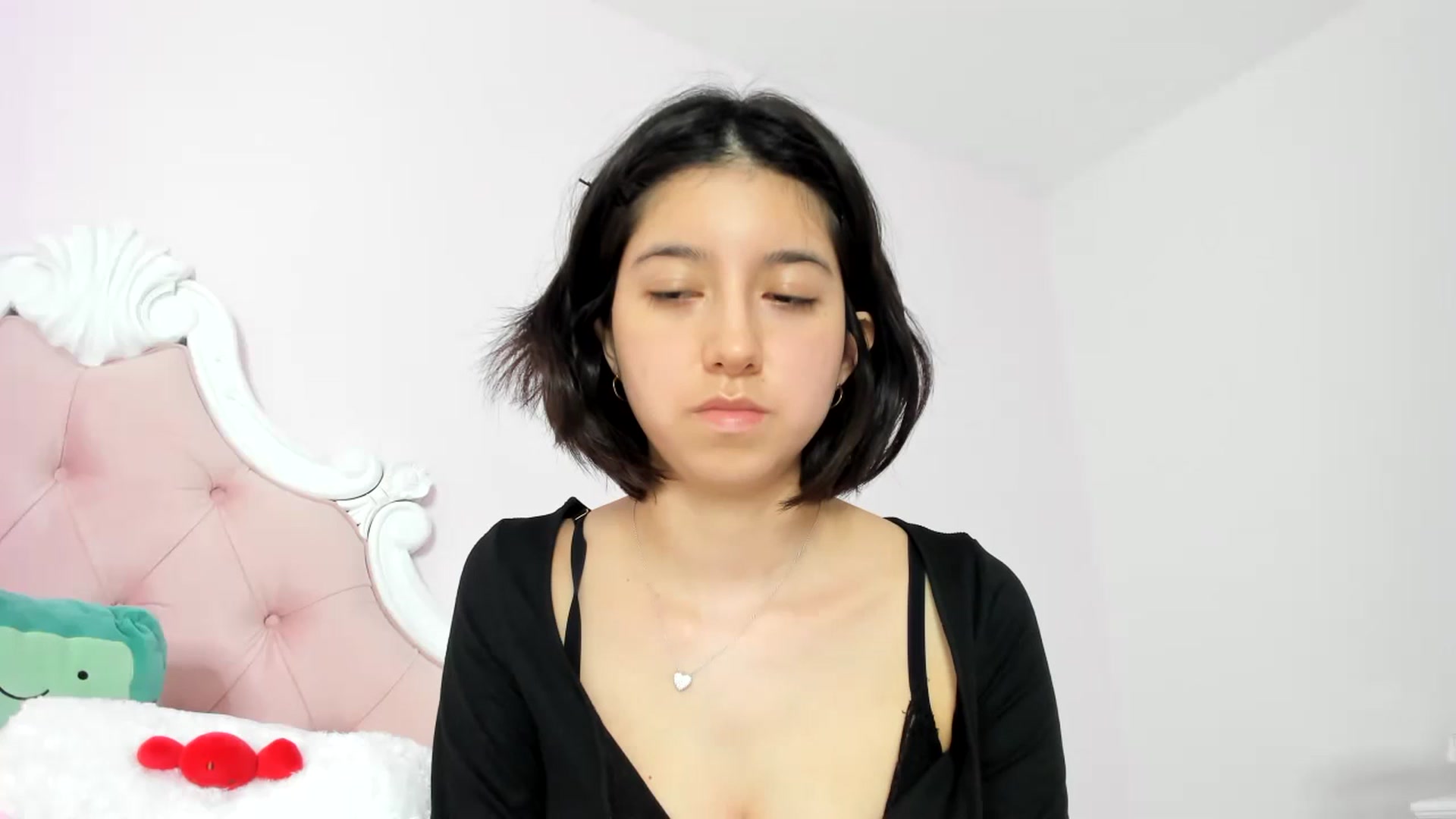 Gallery image thumbnail from Cherrycute666's myfreecams stream on, 01/09/2024, 05:39 image 18 of 20