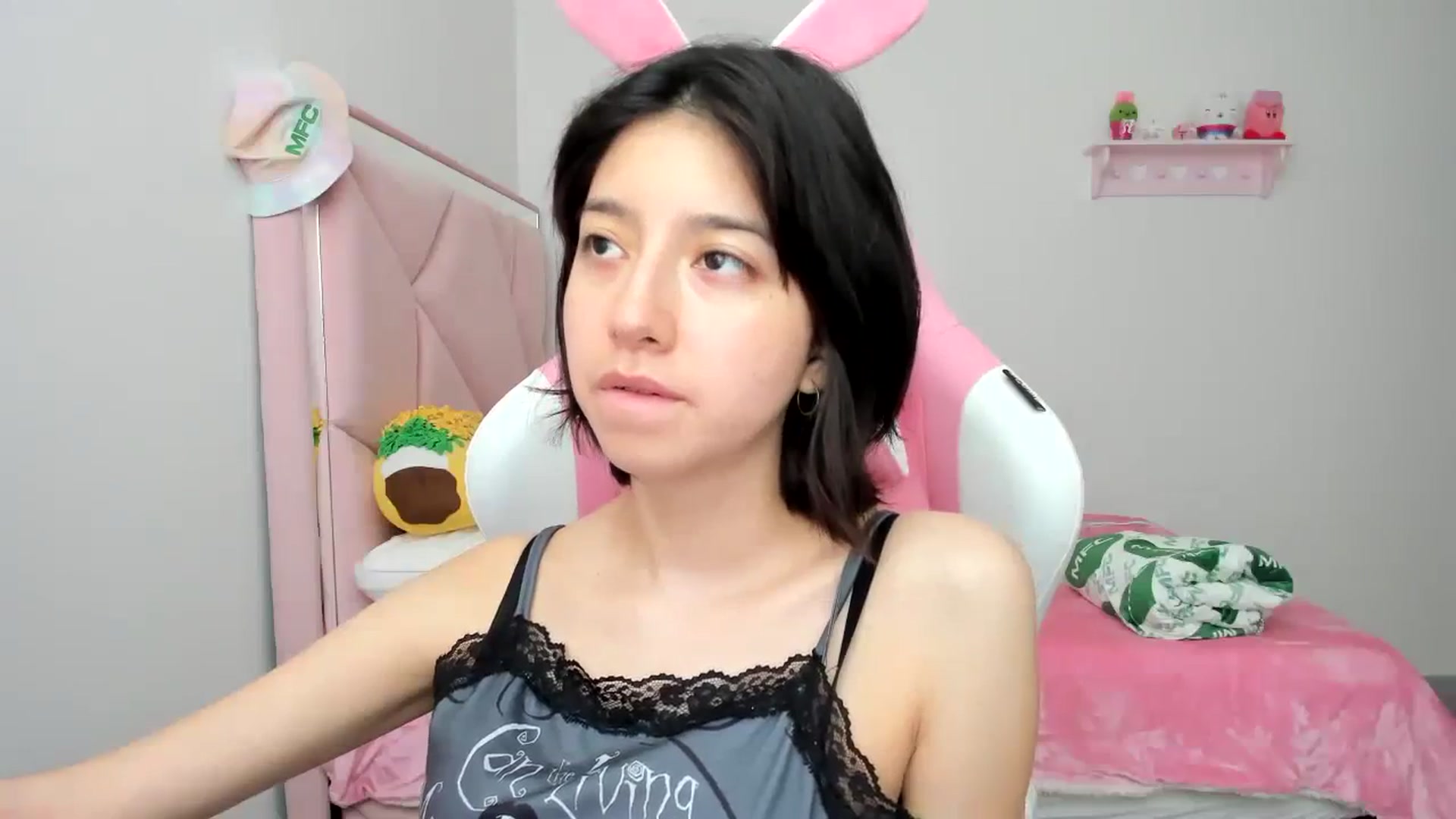 Gallery image thumbnail from Cherrycute666's myfreecams stream on, 01/09/2024, 21:22 image 7 of 20