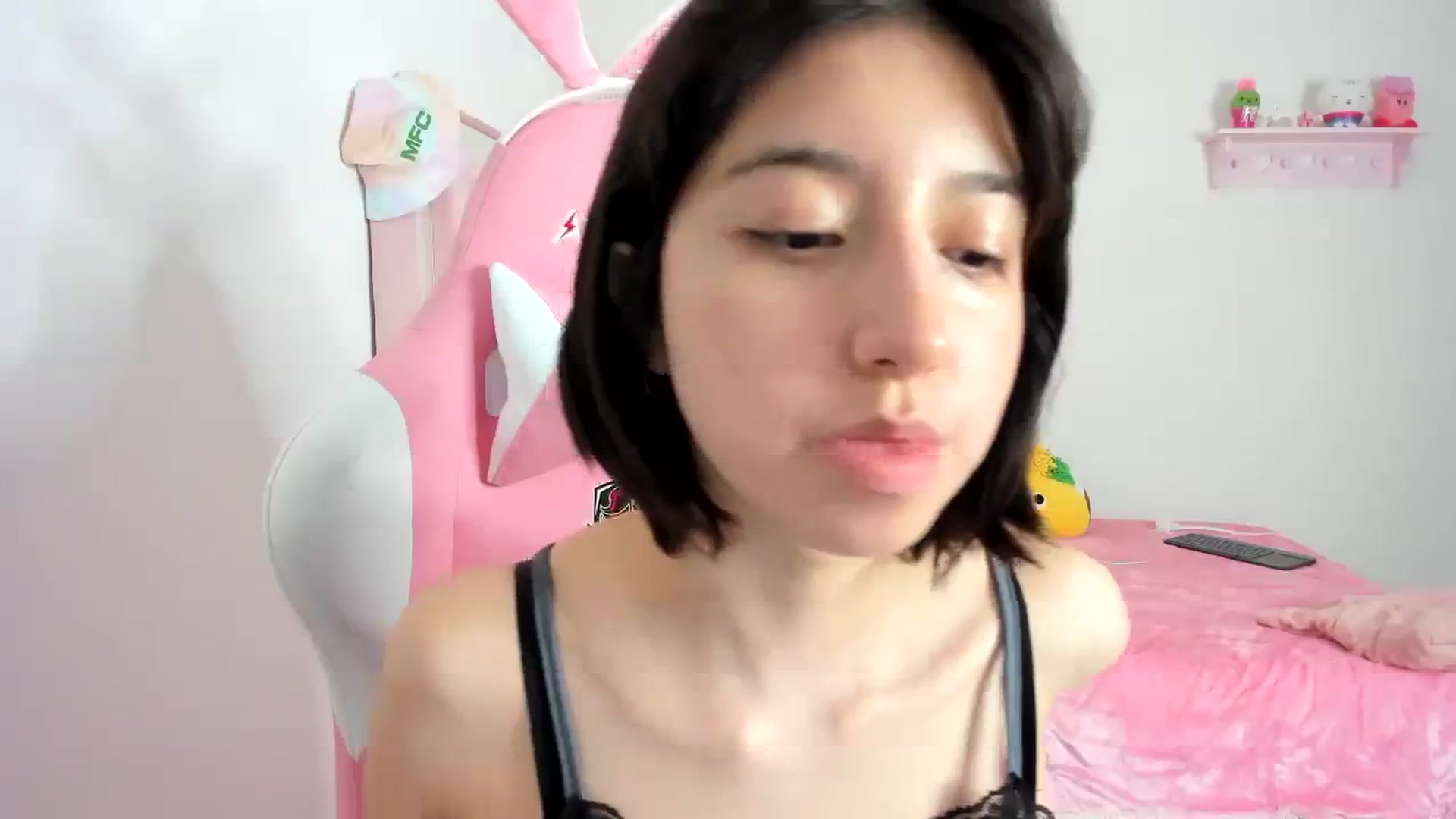 Gallery image thumbnail from Cherrycute666's myfreecams stream on, 01/10/2024, 02:48 image 2 of 20