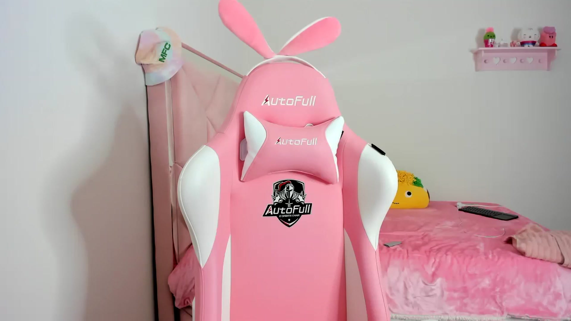 Gallery image thumbnail from Cherrycute666's myfreecams stream on, 01/10/2024, 07:57 image 20 of 20