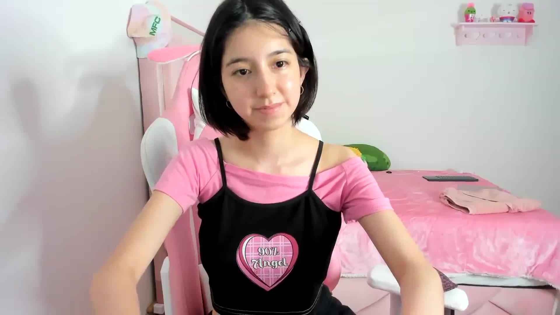 Gallery image thumbnail from Cherrycute666's myfreecams stream on, 01/11/2024, 03:56 image 20 of 20