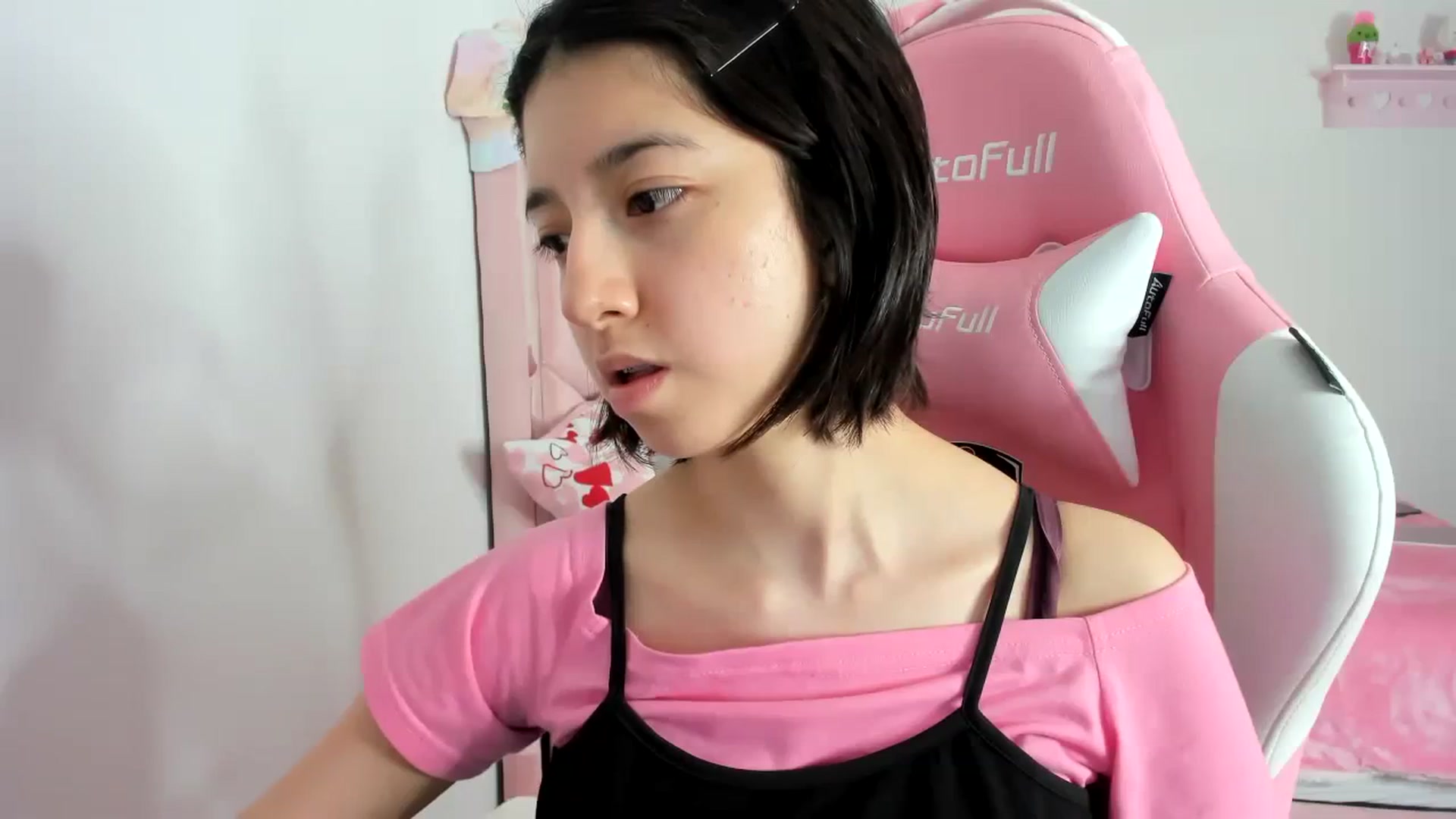 Gallery image thumbnail from Cherrycute666's myfreecams stream on, 01/11/2024, 09:45 image 7 of 20