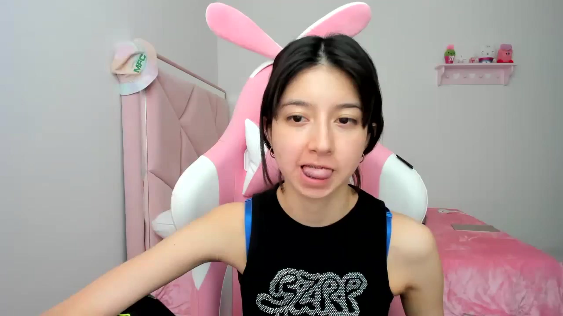 Gallery image thumbnail from Cherrycute666's myfreecams stream on, 01/11/2024, 22:20 image 8 of 20
