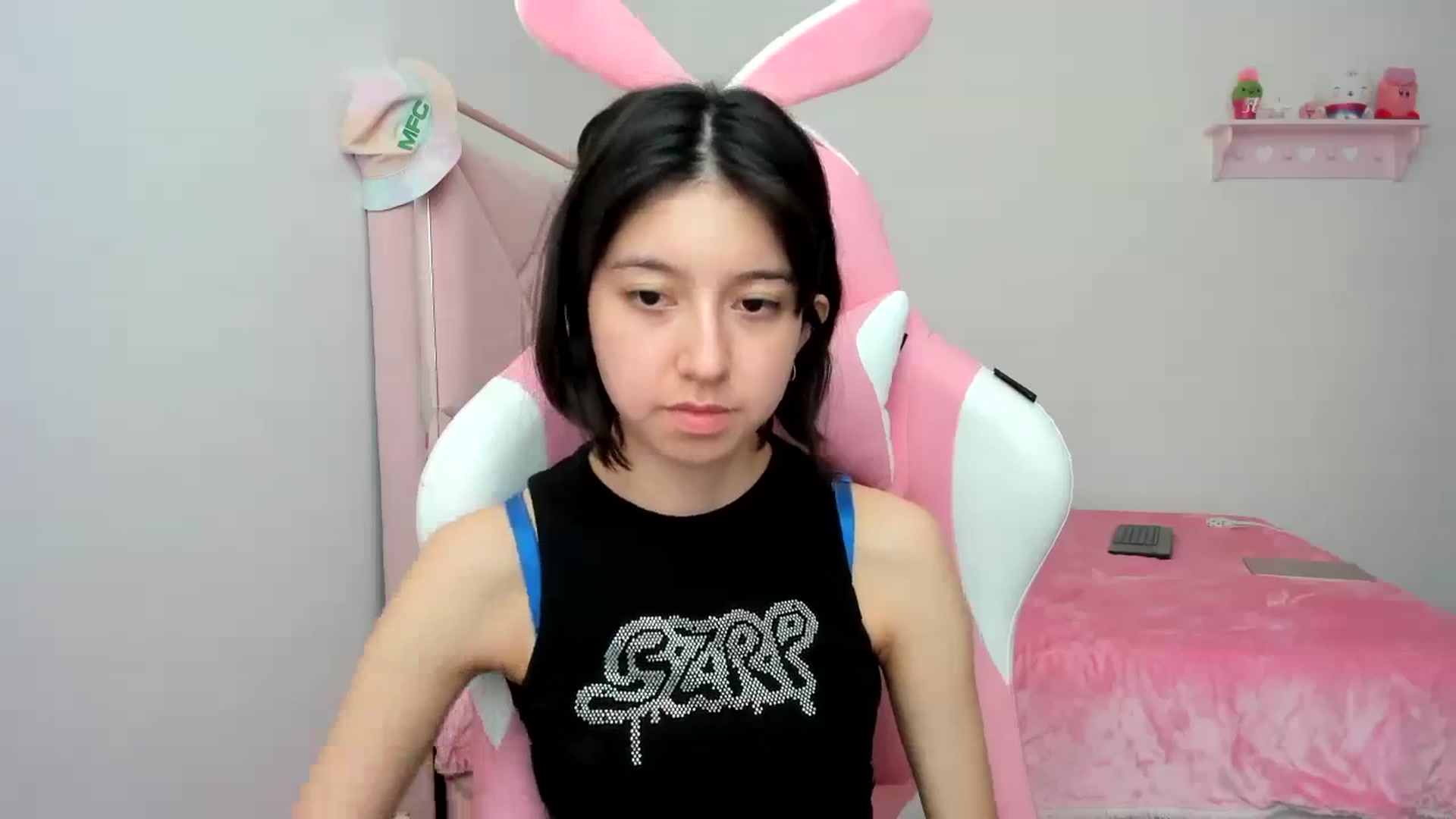 Gallery image thumbnail from Cherrycute666's myfreecams stream on, 01/11/2024, 22:20 image 19 of 20