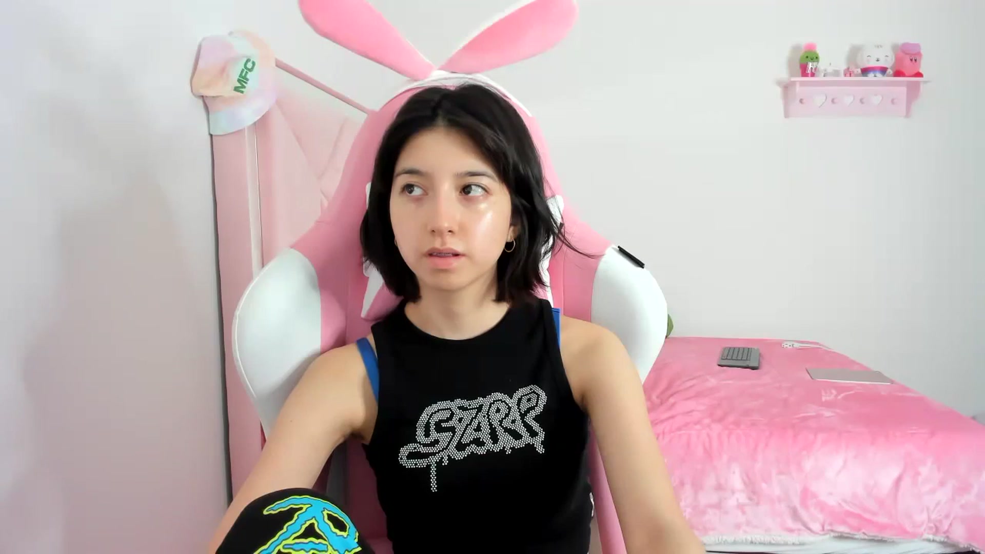 Gallery image thumbnail from Cherrycute666's myfreecams stream on, 01/11/2024, 23:46 image 10 of 20