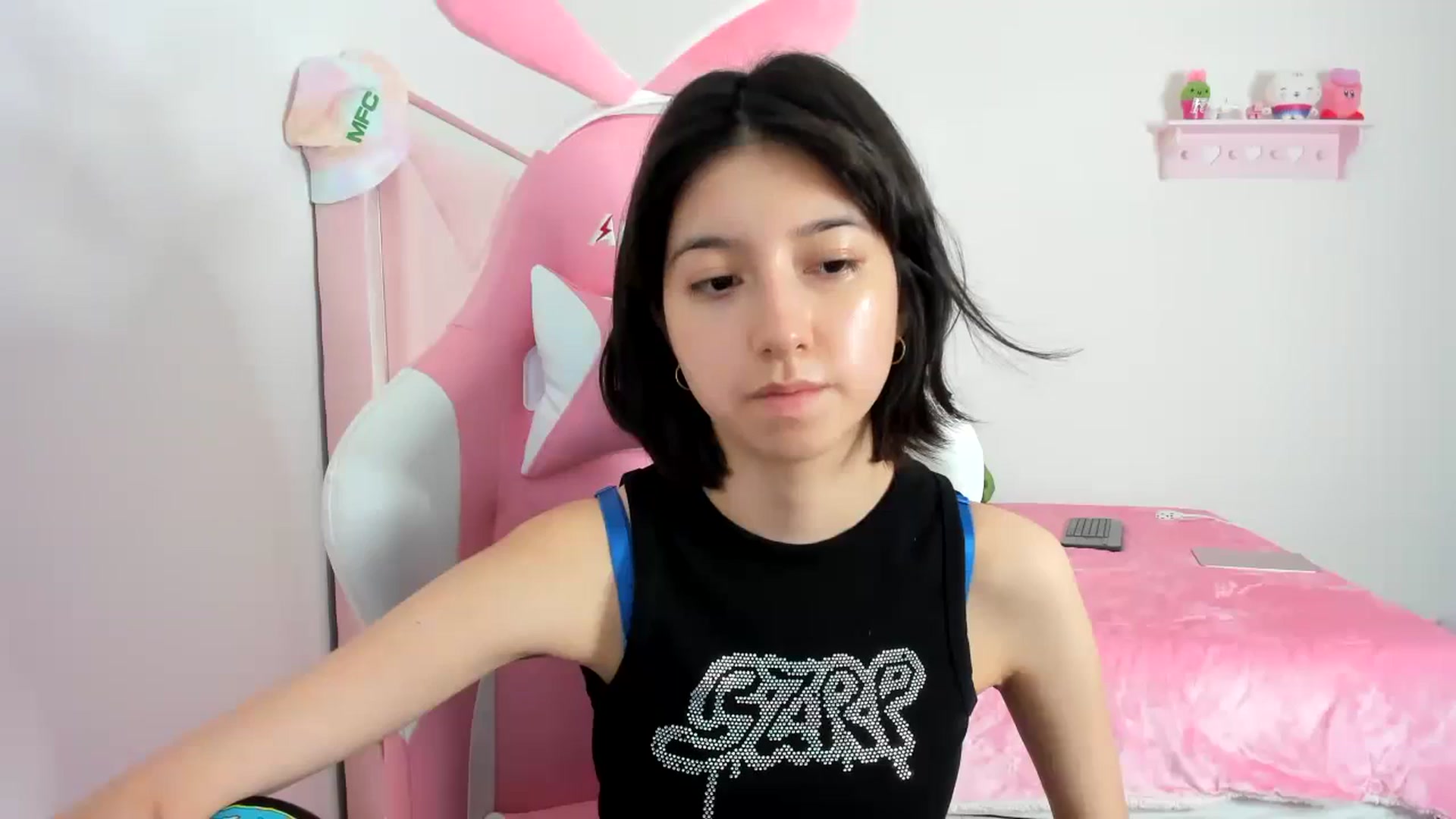 Gallery image thumbnail from Cherrycute666's myfreecams stream on, 01/11/2024, 23:46 image 13 of 20