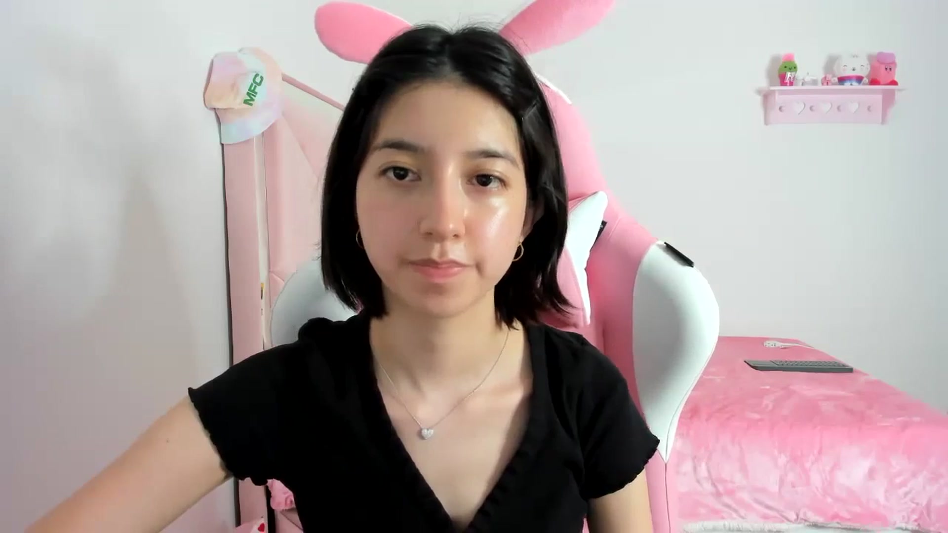 Gallery image thumbnail from Cherrycute666's myfreecams stream on, 01/12/2024, 09:13 image 2 of 20