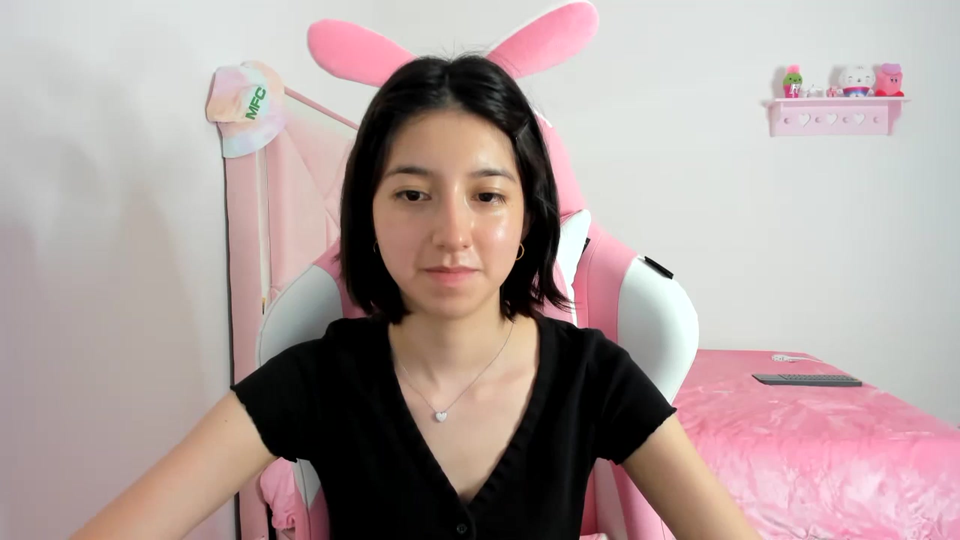 Gallery image thumbnail from Cherrycute666's myfreecams stream on, 01/12/2024, 09:13 image 3 of 20