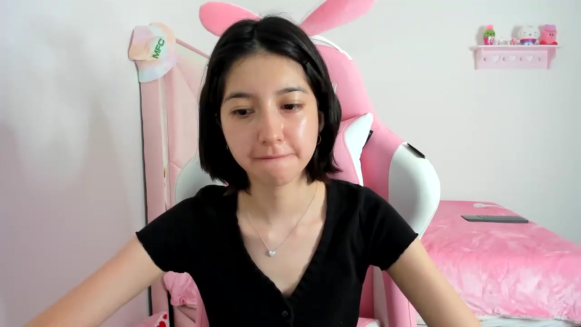 Gallery image thumbnail from Cherrycute666's myfreecams stream on, 01/12/2024, 09:13 image 18 of 20