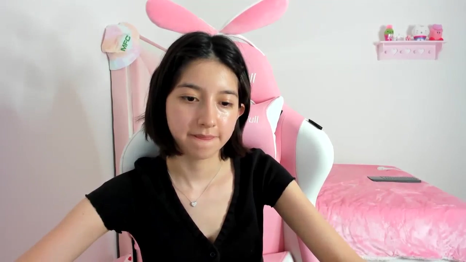 Gallery image thumbnail from Cherrycute666's myfreecams stream on, 01/12/2024, 09:13 image 6 of 20
