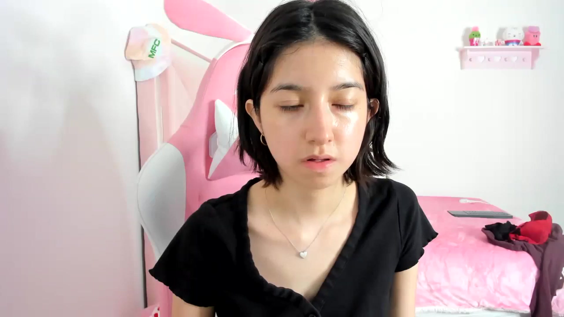 Gallery image thumbnail from Cherrycute666's myfreecams stream on, 01/12/2024, 09:13 image 20 of 20
