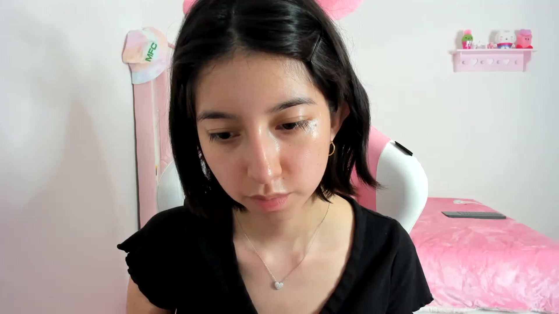Gallery image thumbnail from Cherrycute666's myfreecams stream on, 01/12/2024, 09:13 image 9 of 20