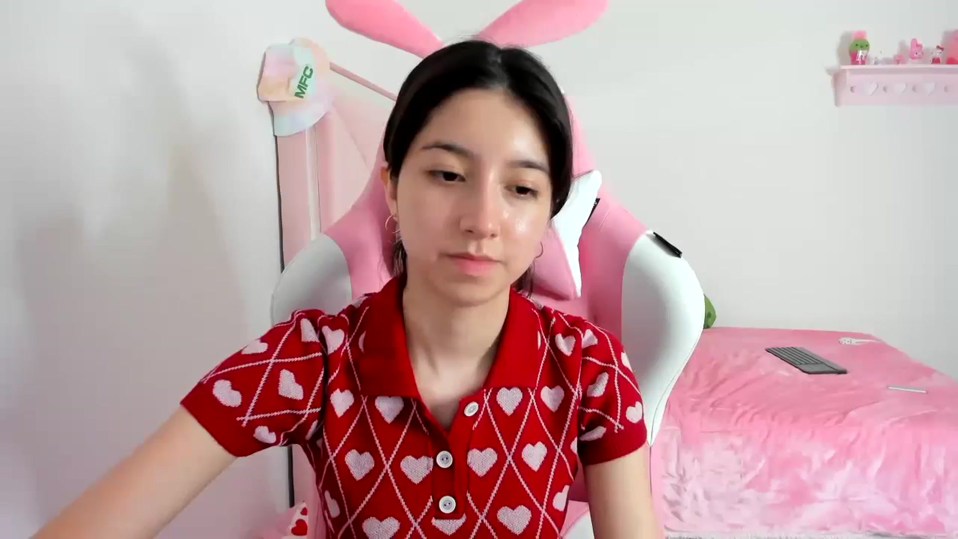 Gallery image thumbnail from Cherrycute666's myfreecams stream on, 01/13/2024, 10:42 image 3 of 20