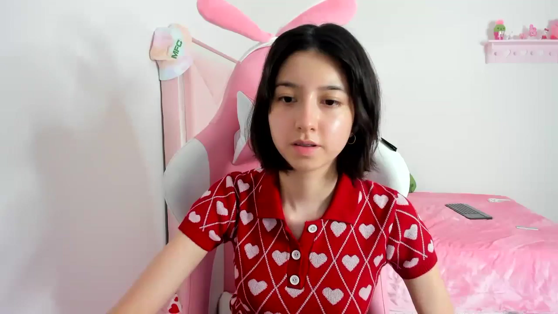 Gallery image thumbnail from Cherrycute666's myfreecams stream on, 01/13/2024, 10:42 image 12 of 20