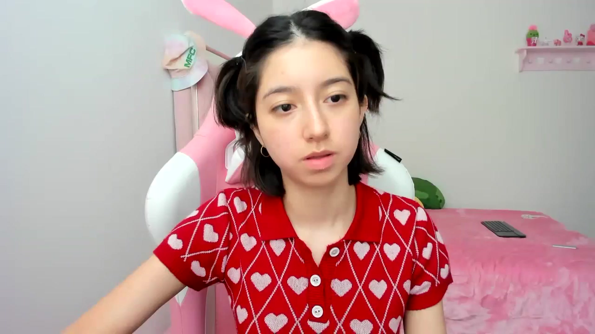 Gallery image thumbnail from Cherrycute666's myfreecams stream on, 01/13/2024, 21:37 image 10 of 20