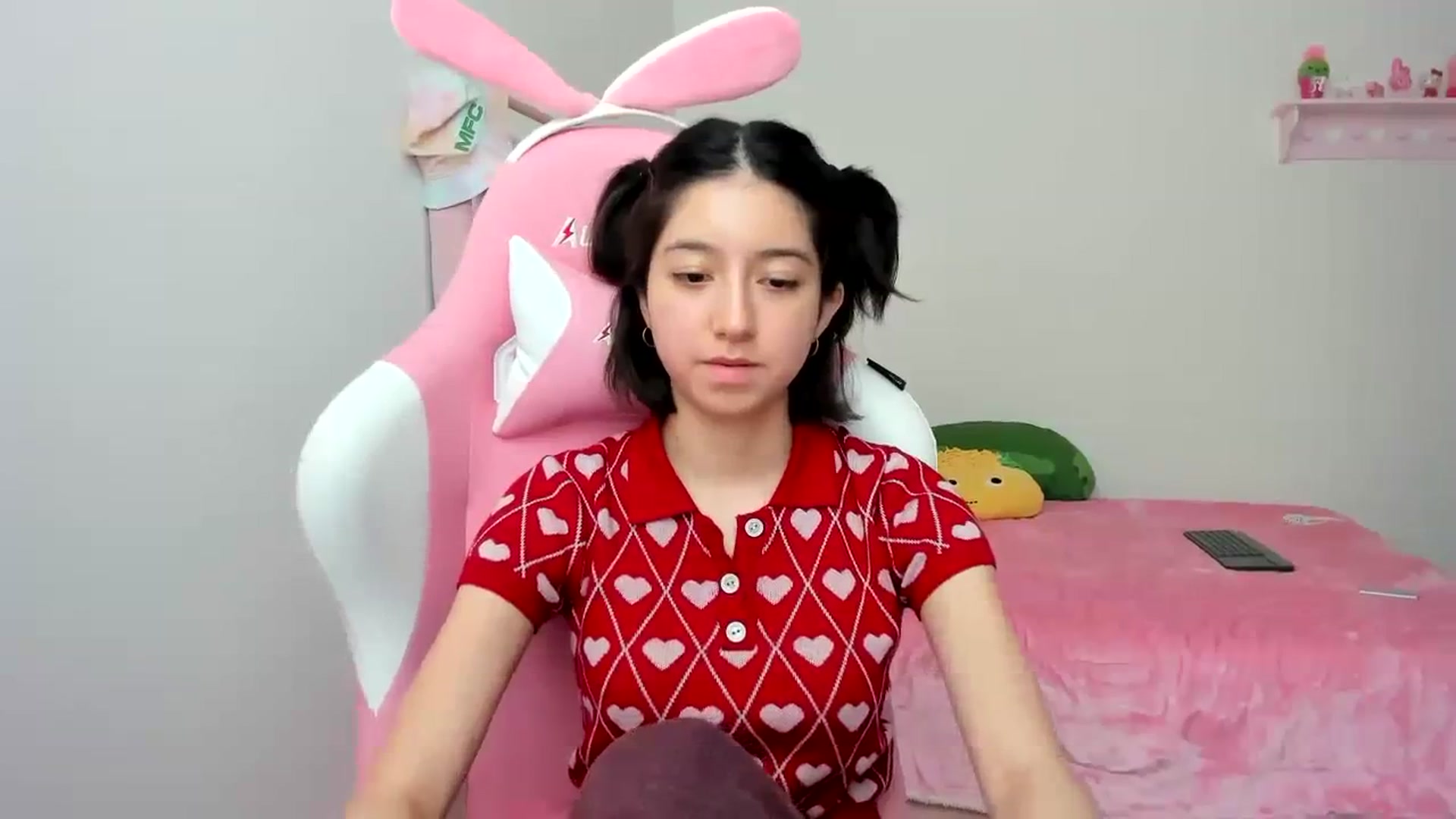 Gallery image thumbnail from Cherrycute666's myfreecams stream on, 01/13/2024, 21:37 image 19 of 20