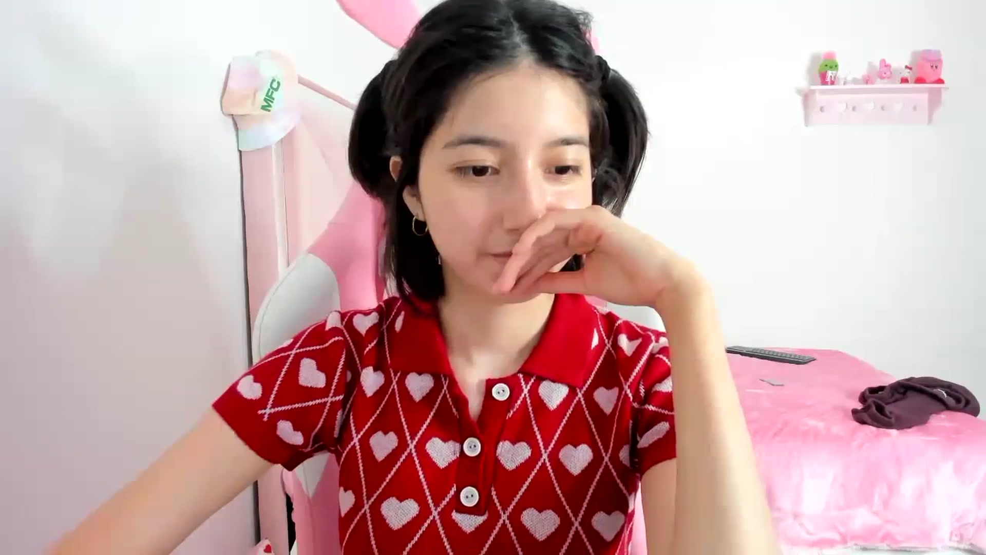 Gallery image thumbnail from Cherrycute666's myfreecams stream on, 01/14/2024, 11:48 image 4 of 20