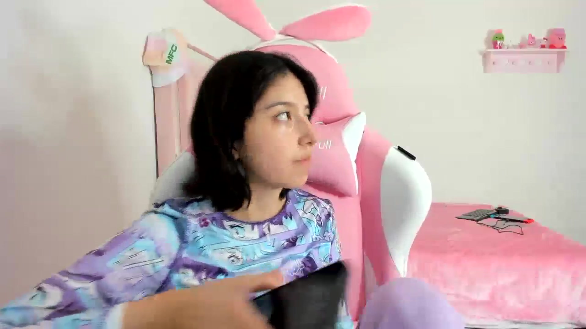Gallery image thumbnail from Cherrycute666's myfreecams stream on, 01/15/2024, 11:08 image 12 of 20