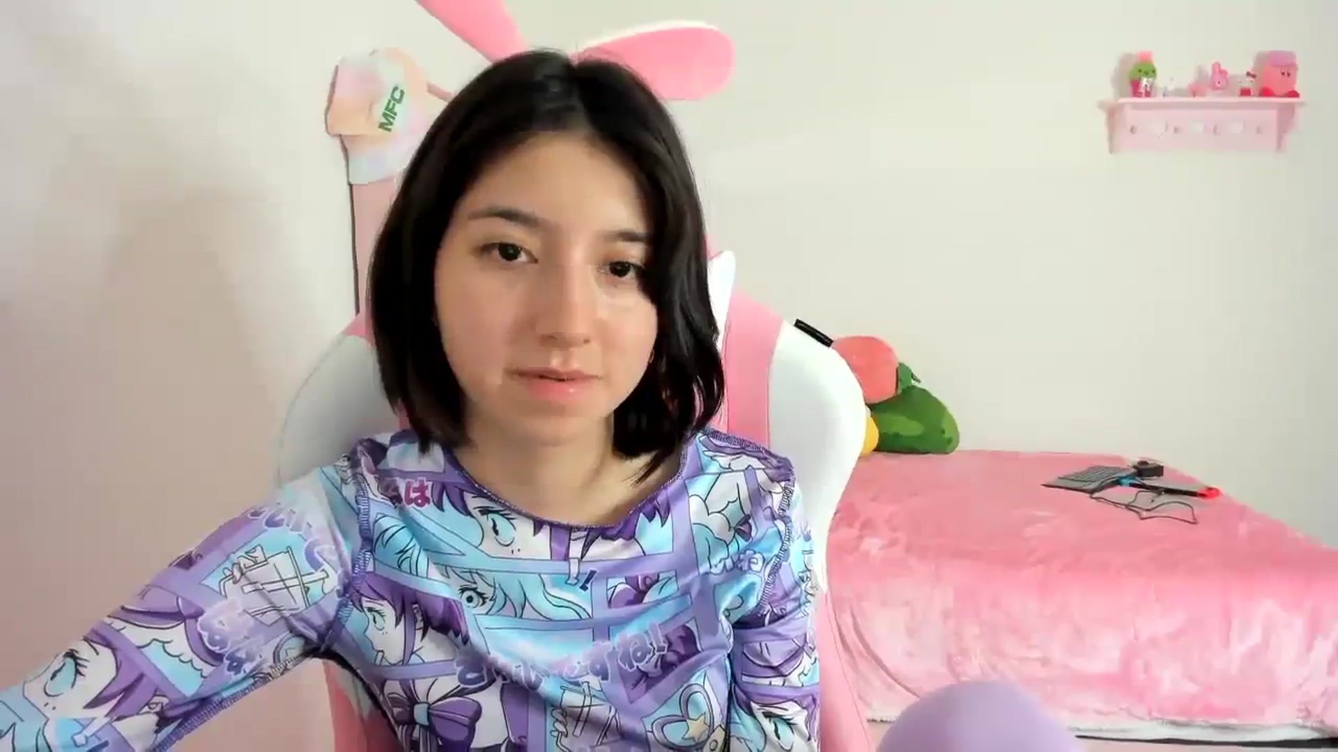 Gallery image thumbnail from Cherrycute666's myfreecams stream on, 01/15/2024, 11:08 image 15 of 20