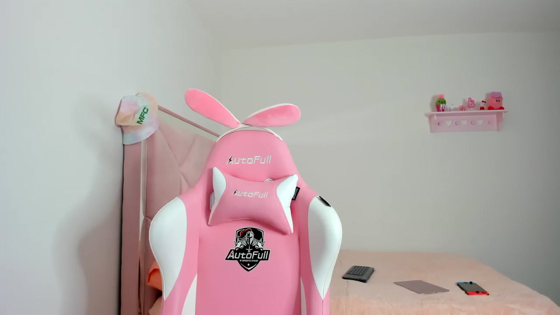 Gallery image thumbnail from Cherrycute666's myfreecams stream on, 01/16/2024, 04:44 image 19 of 20